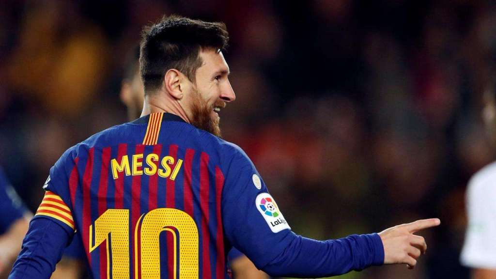 Lionel Messi scores Barcelona’s 400th goal to breeze past Eibar!