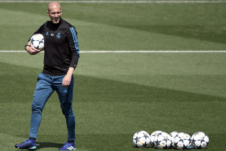 Zidane makes stunning Madrid return.