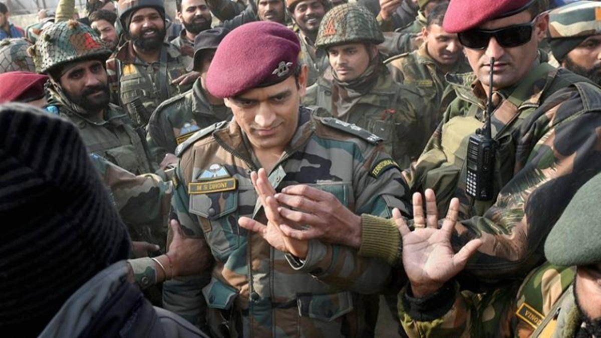 MS Dhoni fulfills the promise, begins training with the Army’s ...